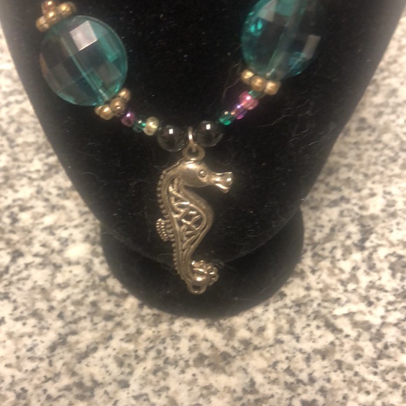 Deep Ocean Sea Seahorse Necklace - Picture 2 of 5